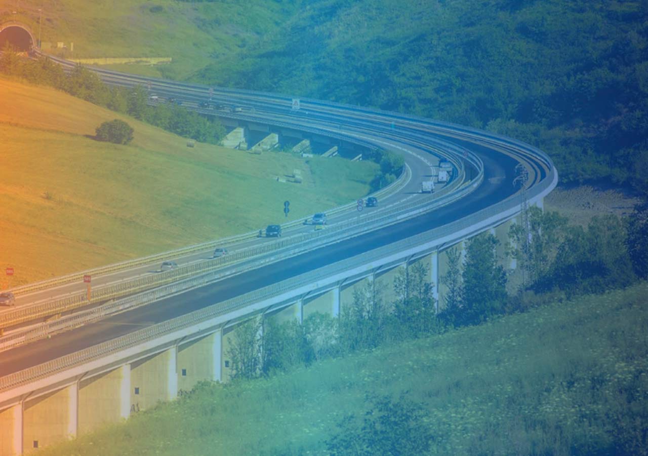 Tunnels and bridges on the Carsoli-Torano highway